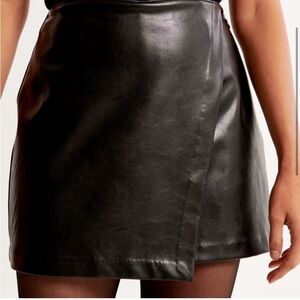 NWOT Abercrombie vegan leather mini skort